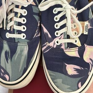 VANS floral design